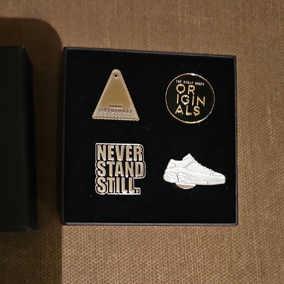 Clarks Pin Set - Picture 1 of 4